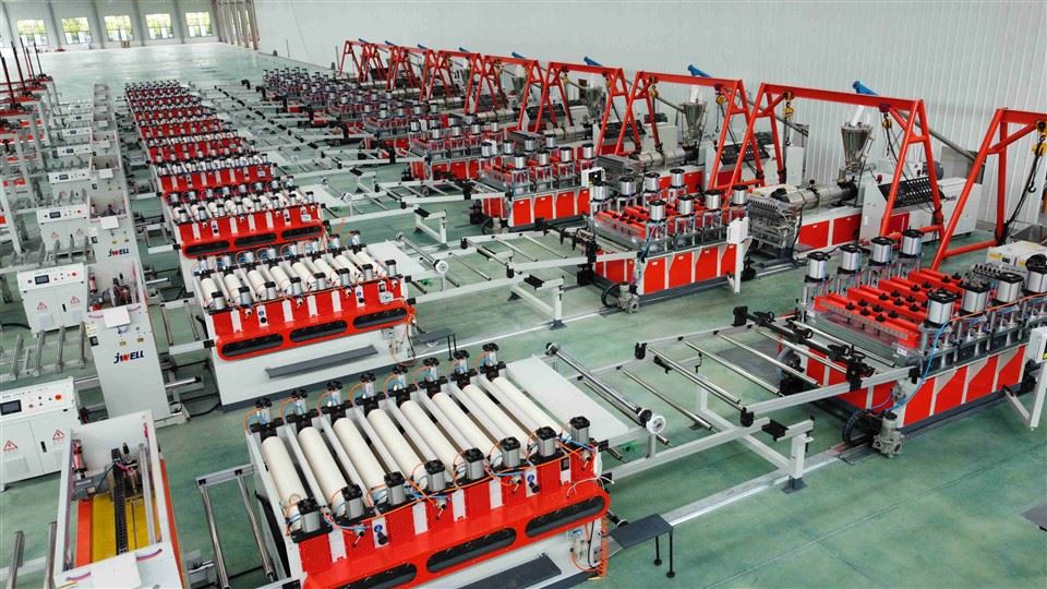 PVC-Holz-ähnliche Schaumwandpanel-Extrusionsproduktionslinie